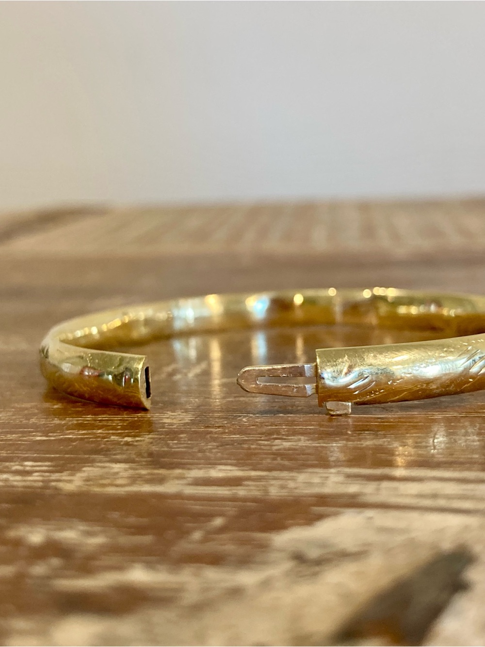 14k Gold Hinged Bangle Bracelet 7 Grams Scrap Broken Jewelry - Picture 16 of 17